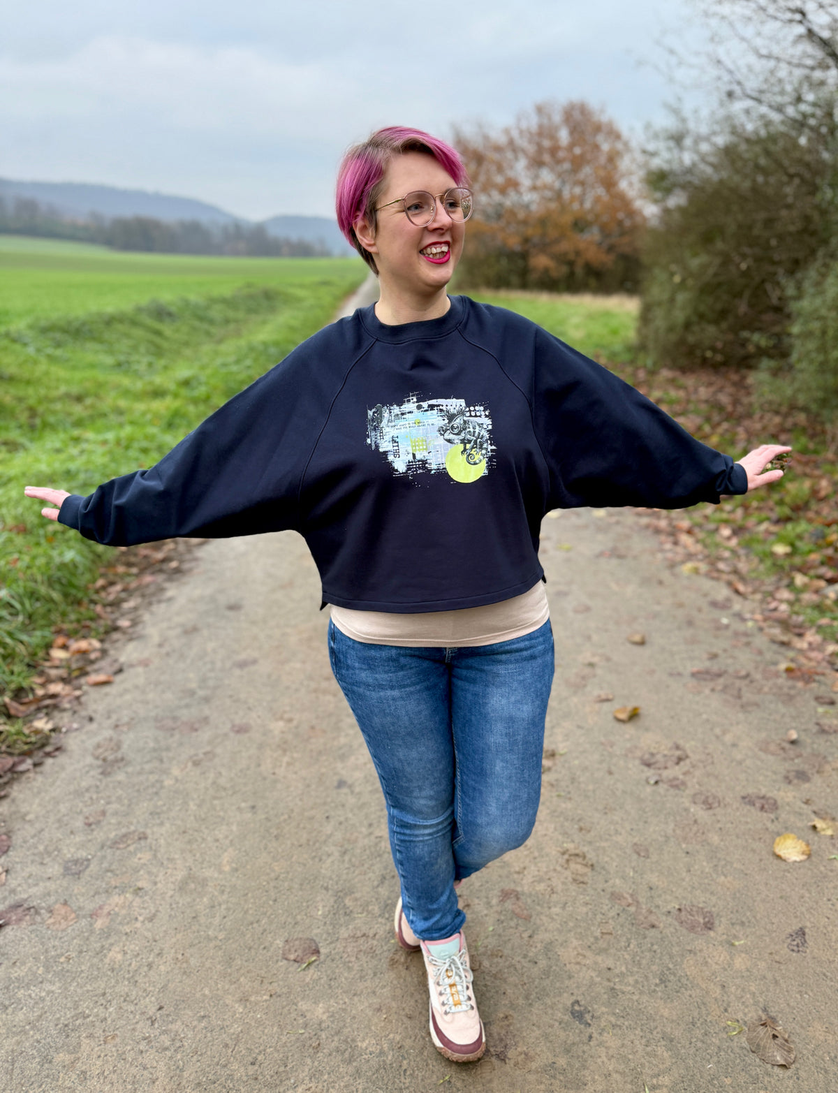 Isbris - Oversized Raglan cropped Pulli