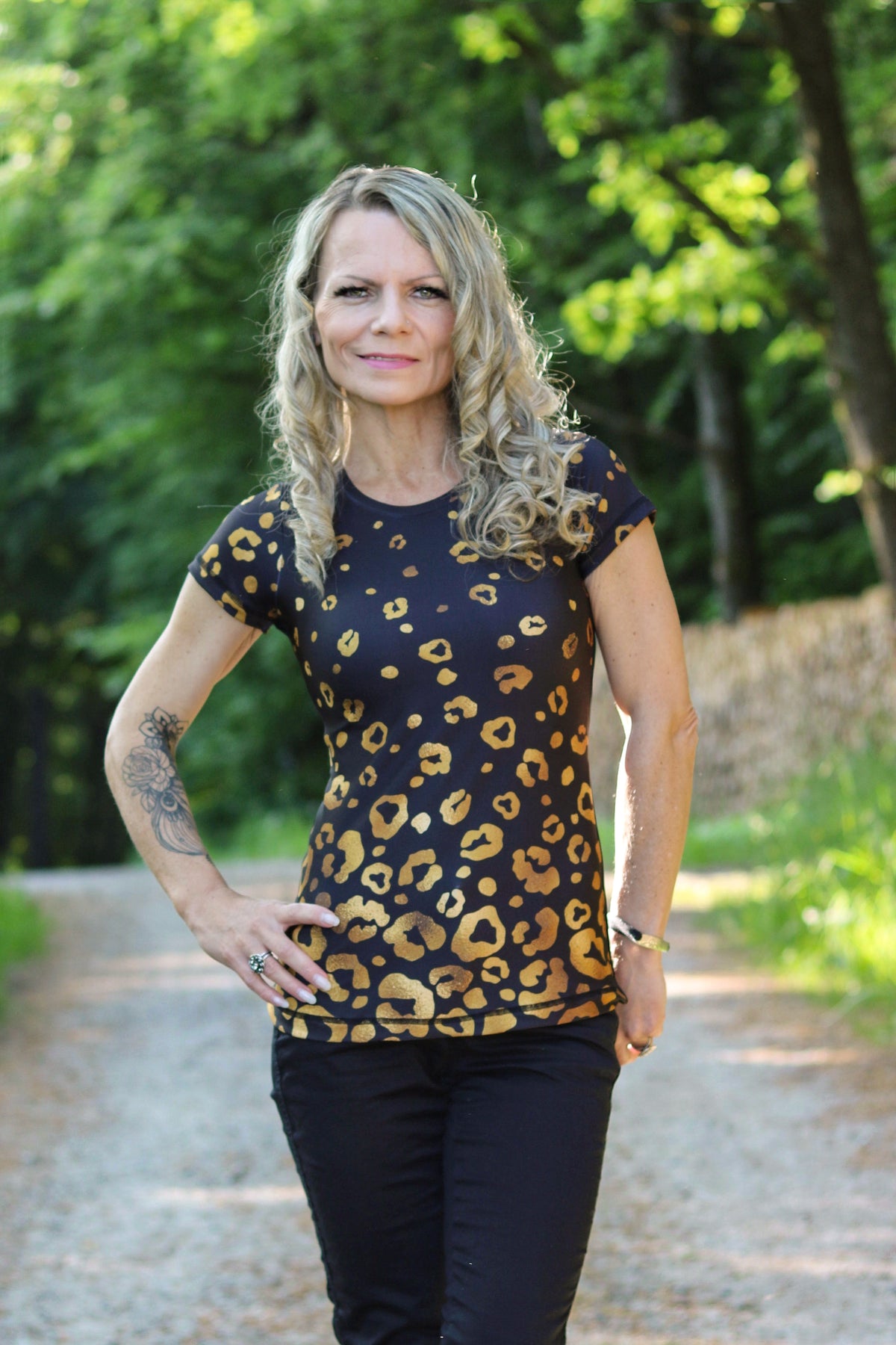 Kullerbytta - Basic Shirt mit besonderer Ärmellösung Gr. 30-50