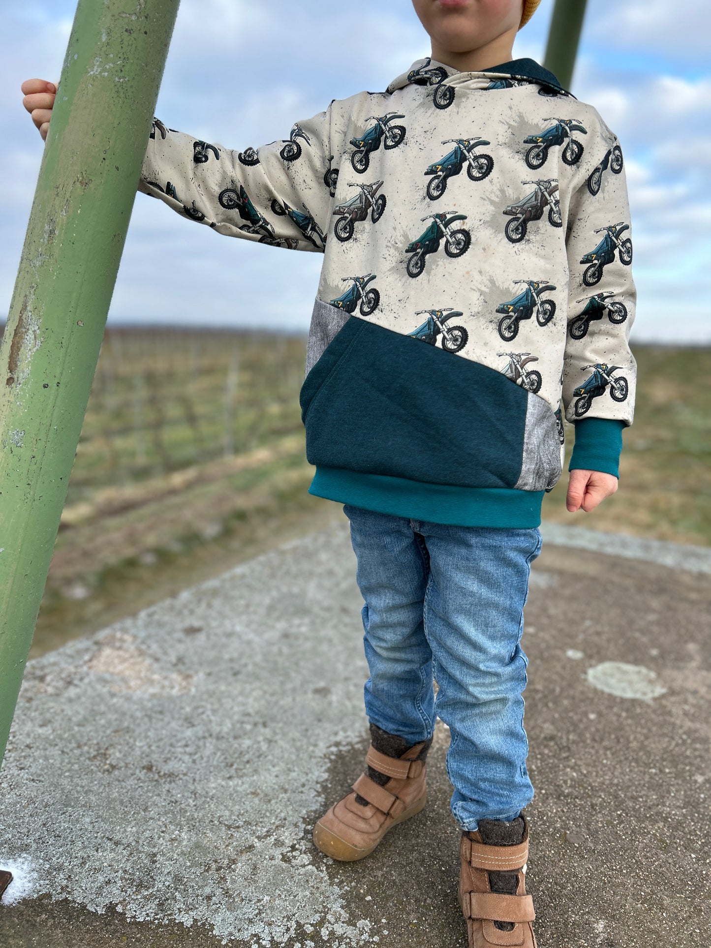 Lilla Lägereld - Oversized Pulli für Kinder