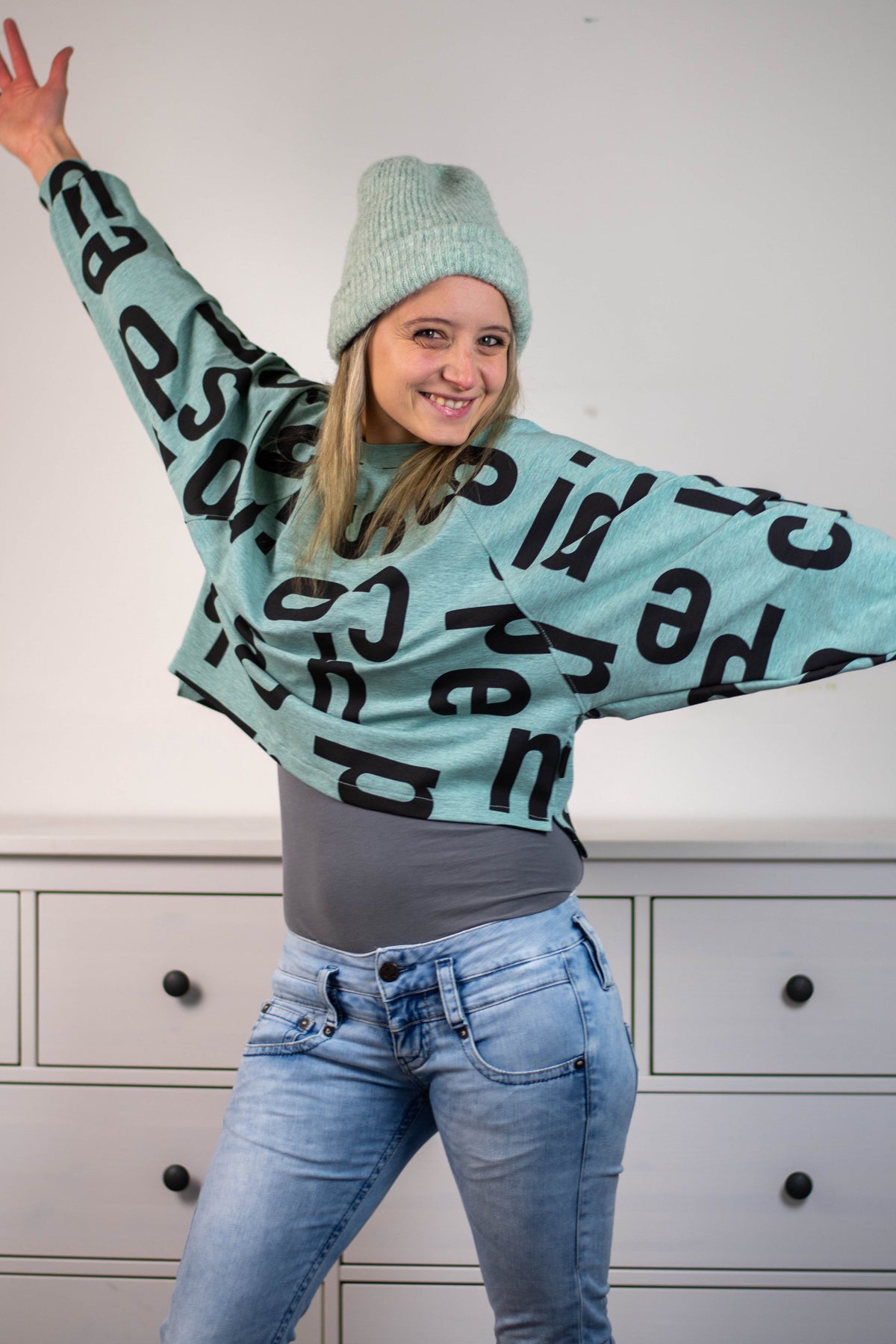 Isbris - Oversized Raglan cropped Pulli