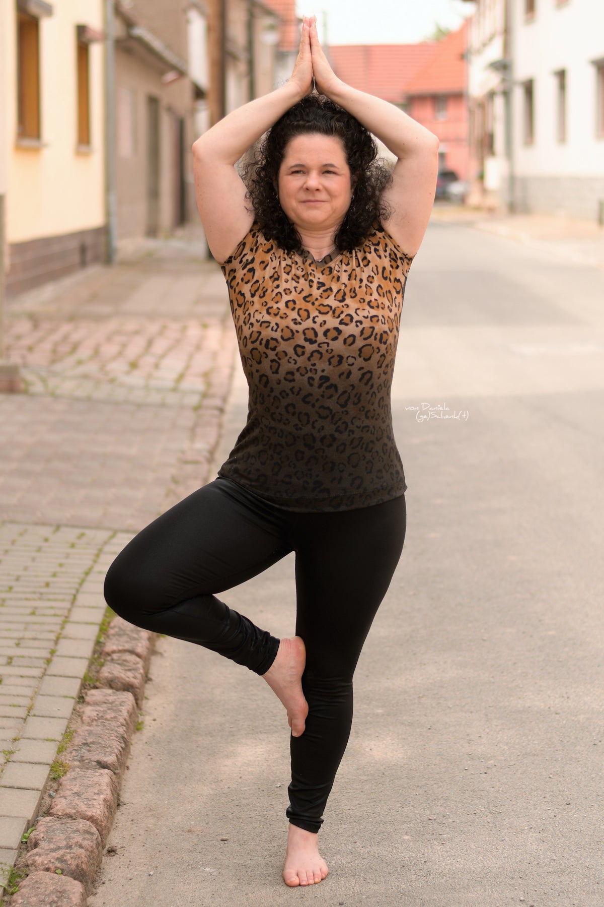 Kullerbytta - Basic Shirt mit besonderer Ärmellösung Gr. 30-50