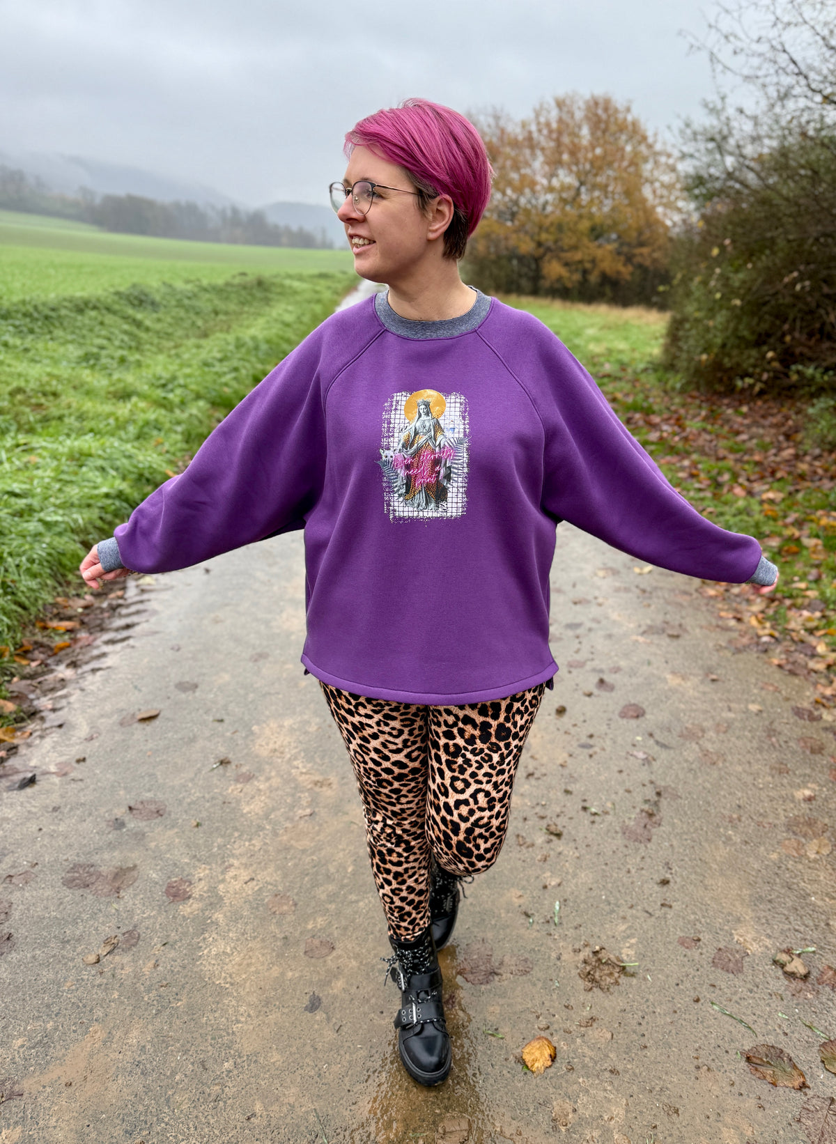 Isbris - Oversized Raglan cropped Pulli