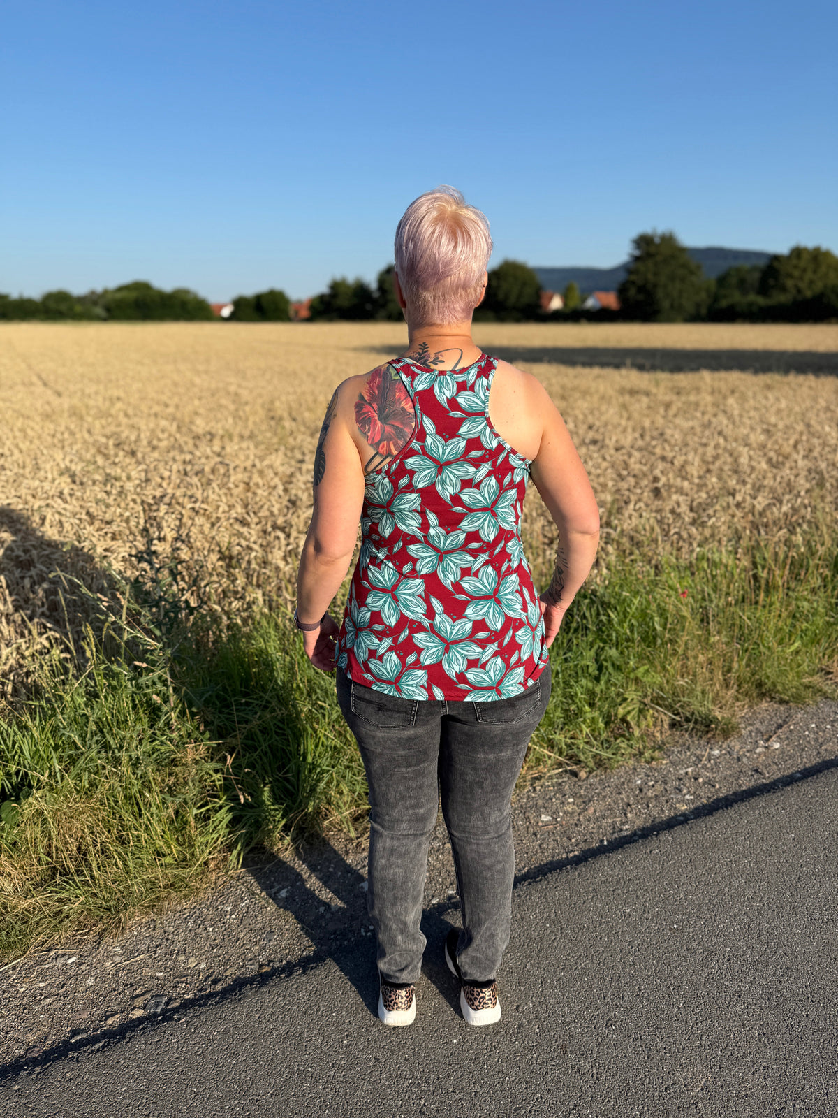 Sommarbris - körpernahes Top mit Racerback