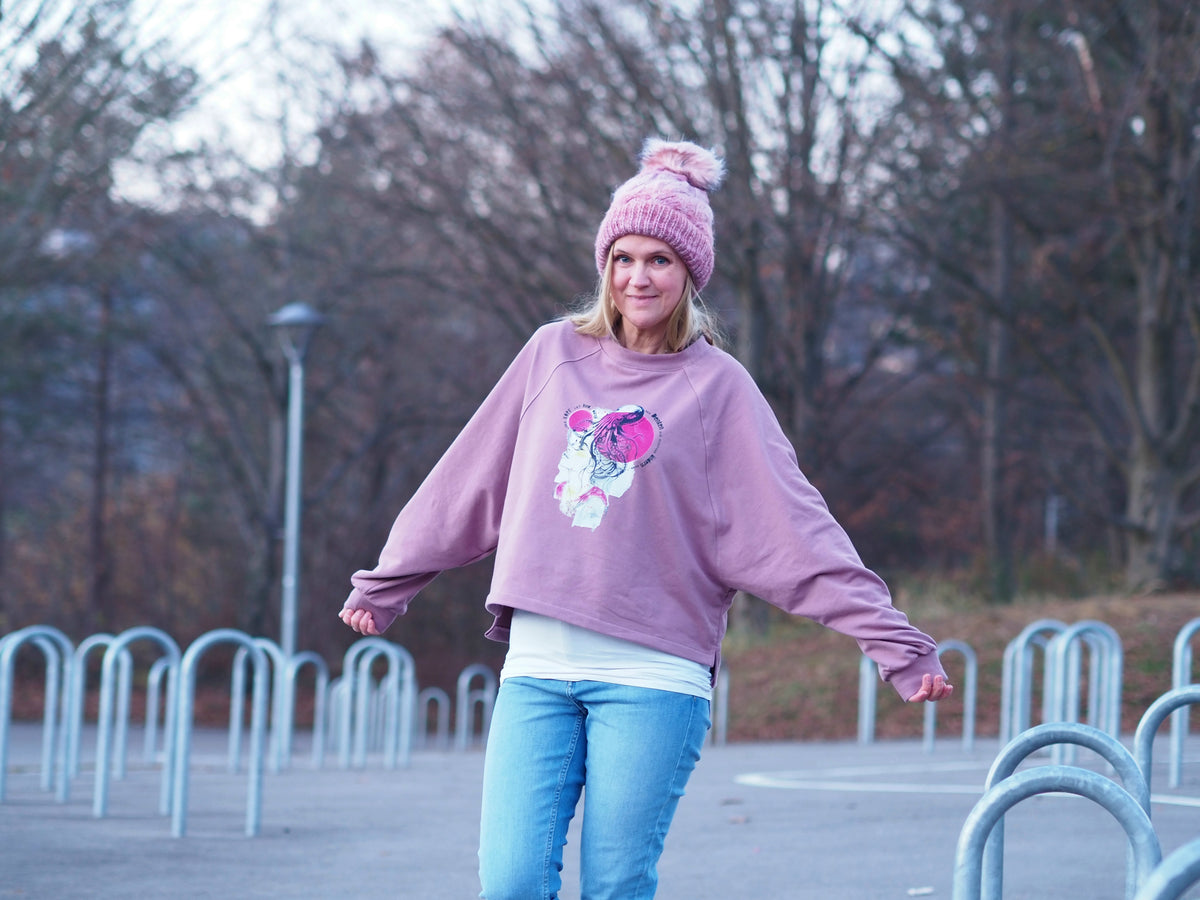Isbris - Oversized Raglan cropped Pulli