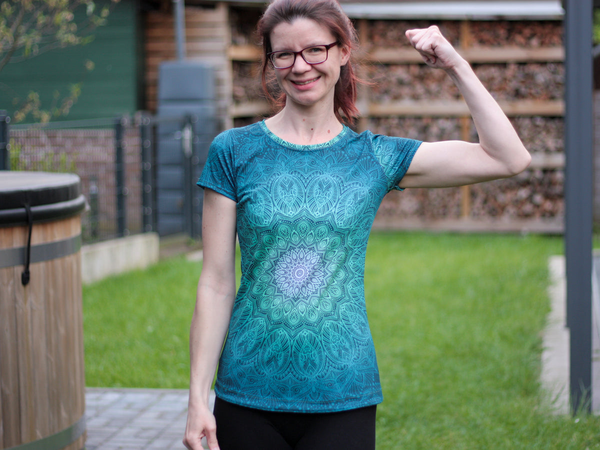 Kullerbytta - Basic Shirt mit besonderer Ärmellösung Gr. 30-50